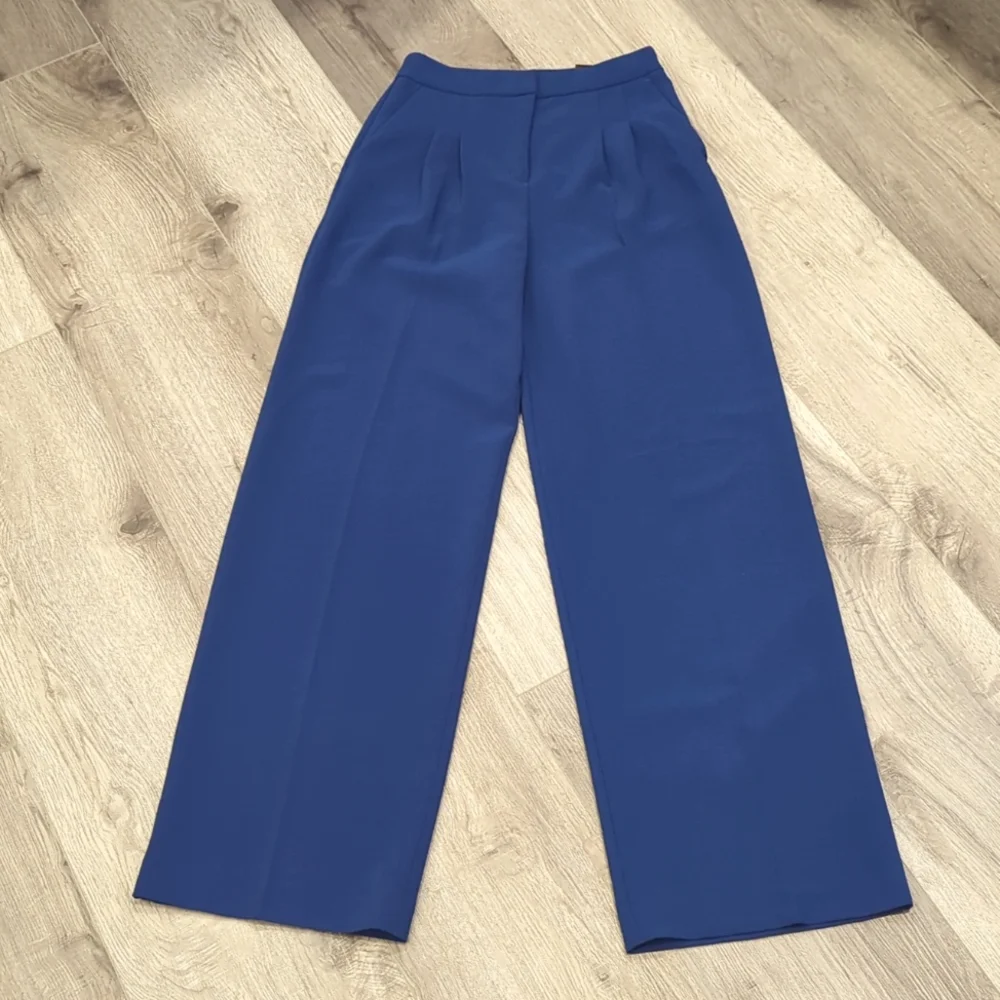 Express High Rise Trouser - Picture 3 of 13
